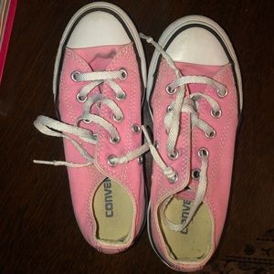 Girl’s Converse Sz. 12 Pink